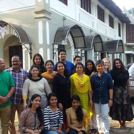 Lake County Heritage Home Kochi Buitenkant foto