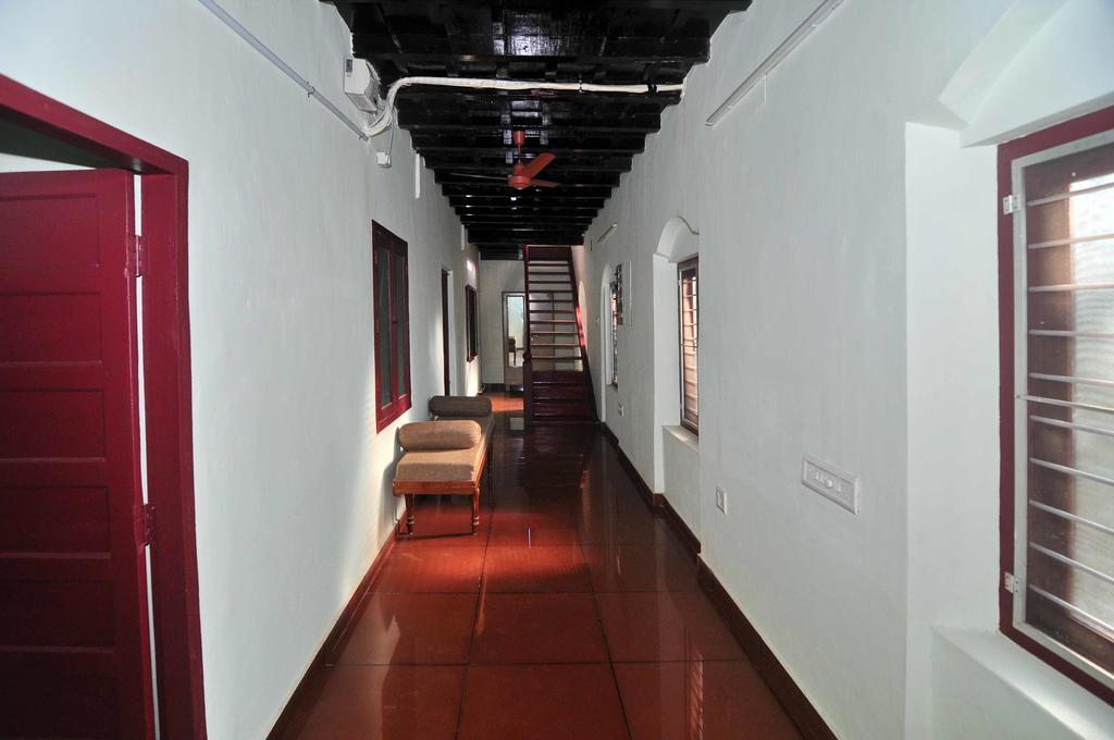 Lake County Heritage Home Kochi Buitenkant foto