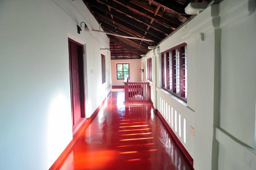 Lake County Heritage Home Kochi Buitenkant foto