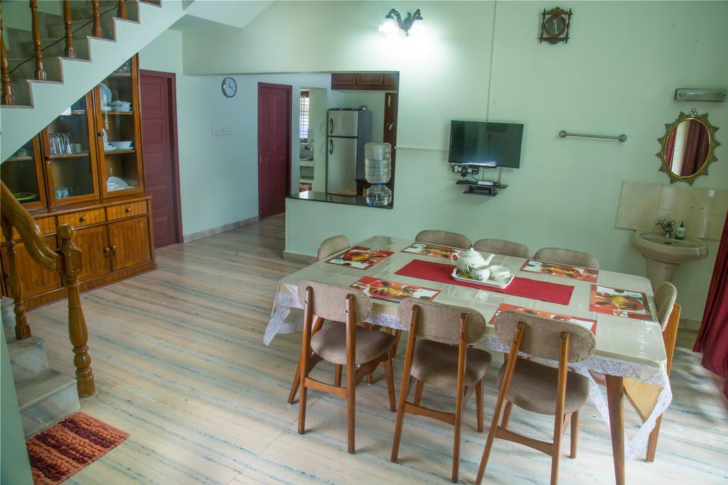 Lake County Heritage Home Kochi Buitenkant foto