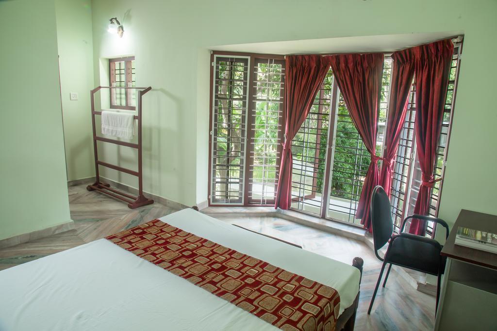 Lake County Heritage Home Kochi Buitenkant foto
